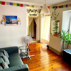 Asian Everest House Hostel Lizbona