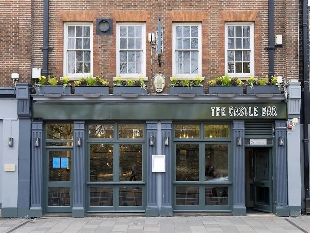 The Castle Bar Room Only Cambridge  Bed & Breakfast